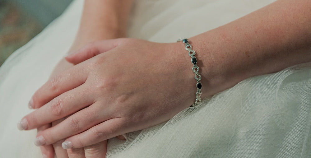 Minimal Jewellery, Timeless Styling