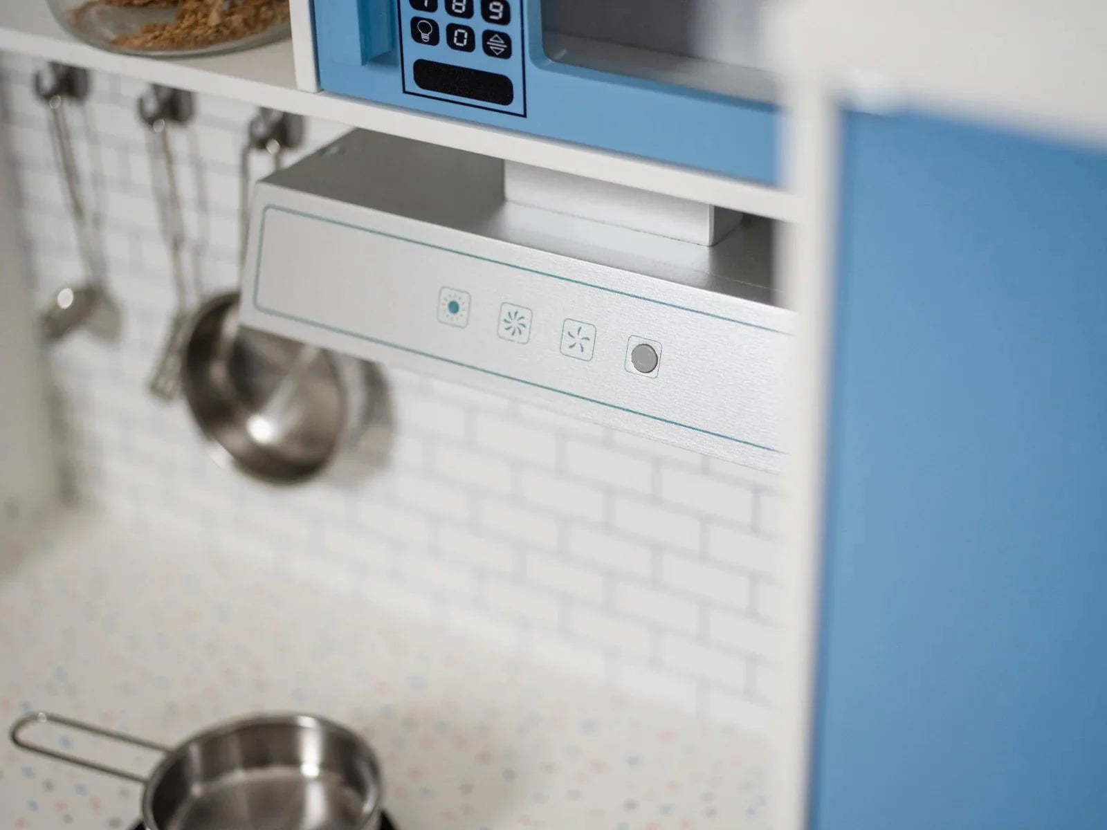 Penne Pantry Wooden Corner Kitchen with Fridge – Berry Blue