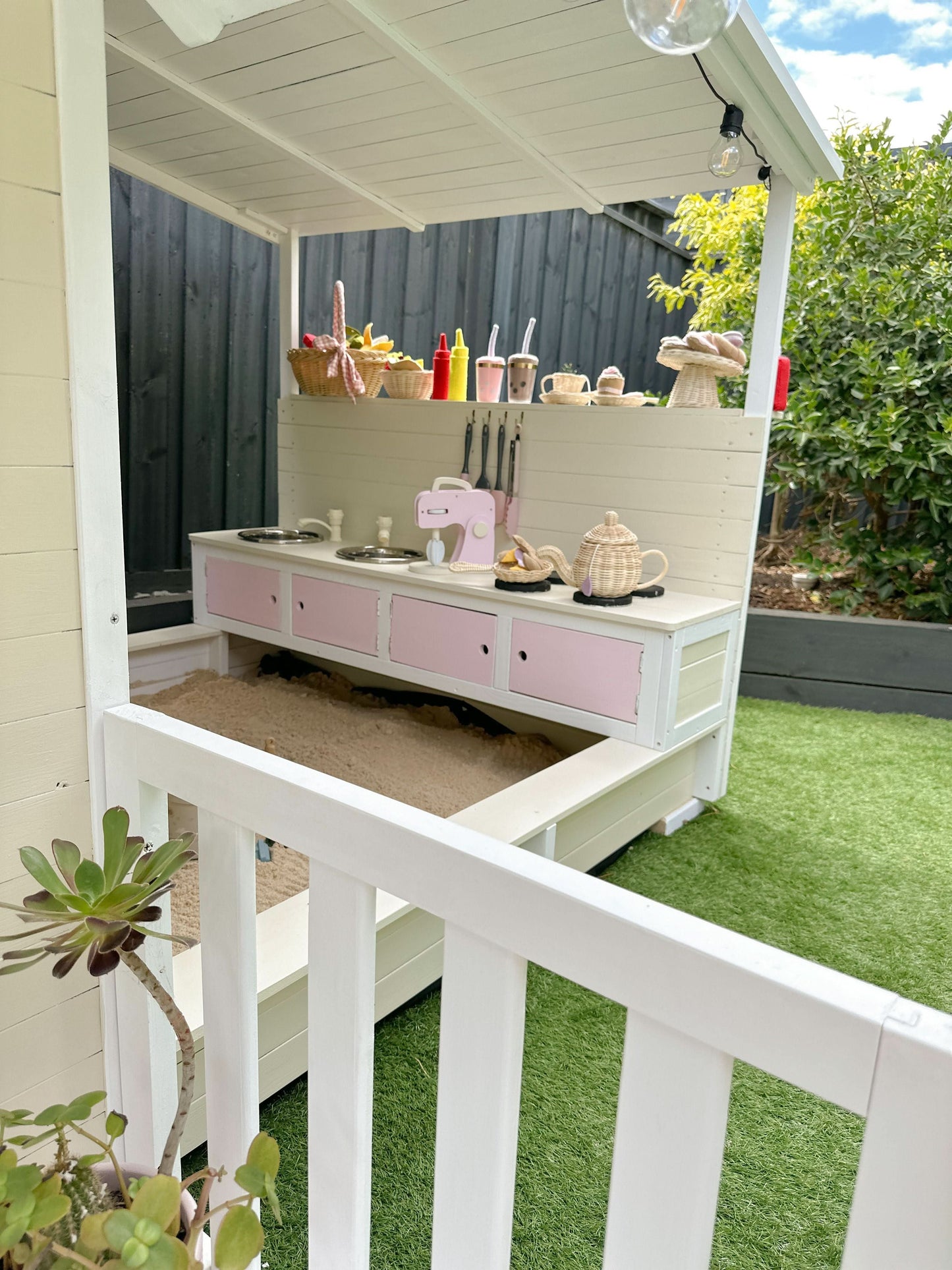 Deposit - Lovely Shack Cubby with Mud Kitchen ($2489)